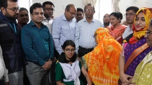 বাগেরহাটে  বিনামূল্যে জরায়ুমুখ ক্যান্সার প্রতিরোধী টিকা দান শুরু